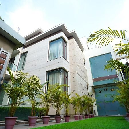 Lime Tree Hotel Sushant Lok Gurgaon Sector 29 Next To Iffco Chowk Metro Buitenkant foto