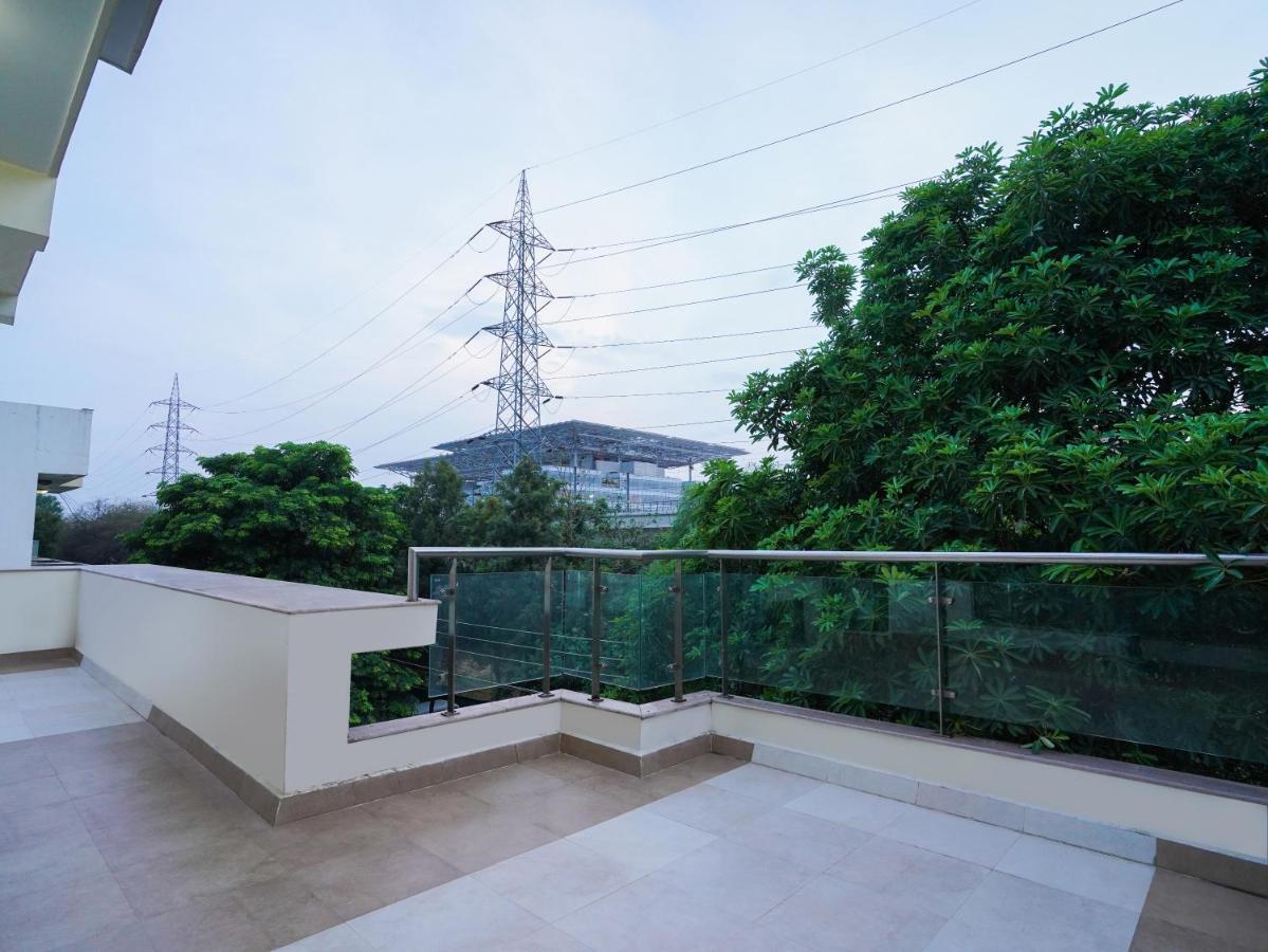 Lime Tree Hotel Sushant Lok Gurgaon Sector 29 Next To Iffco Chowk Metro Buitenkant foto